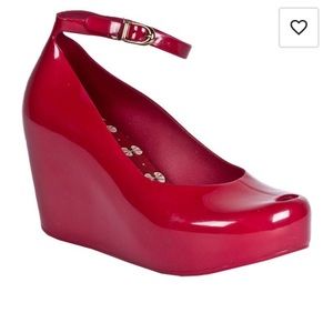 ❤️Mel by Melissa adorable wedge heels❤️
